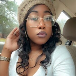 Meet your Posher, Markeisha